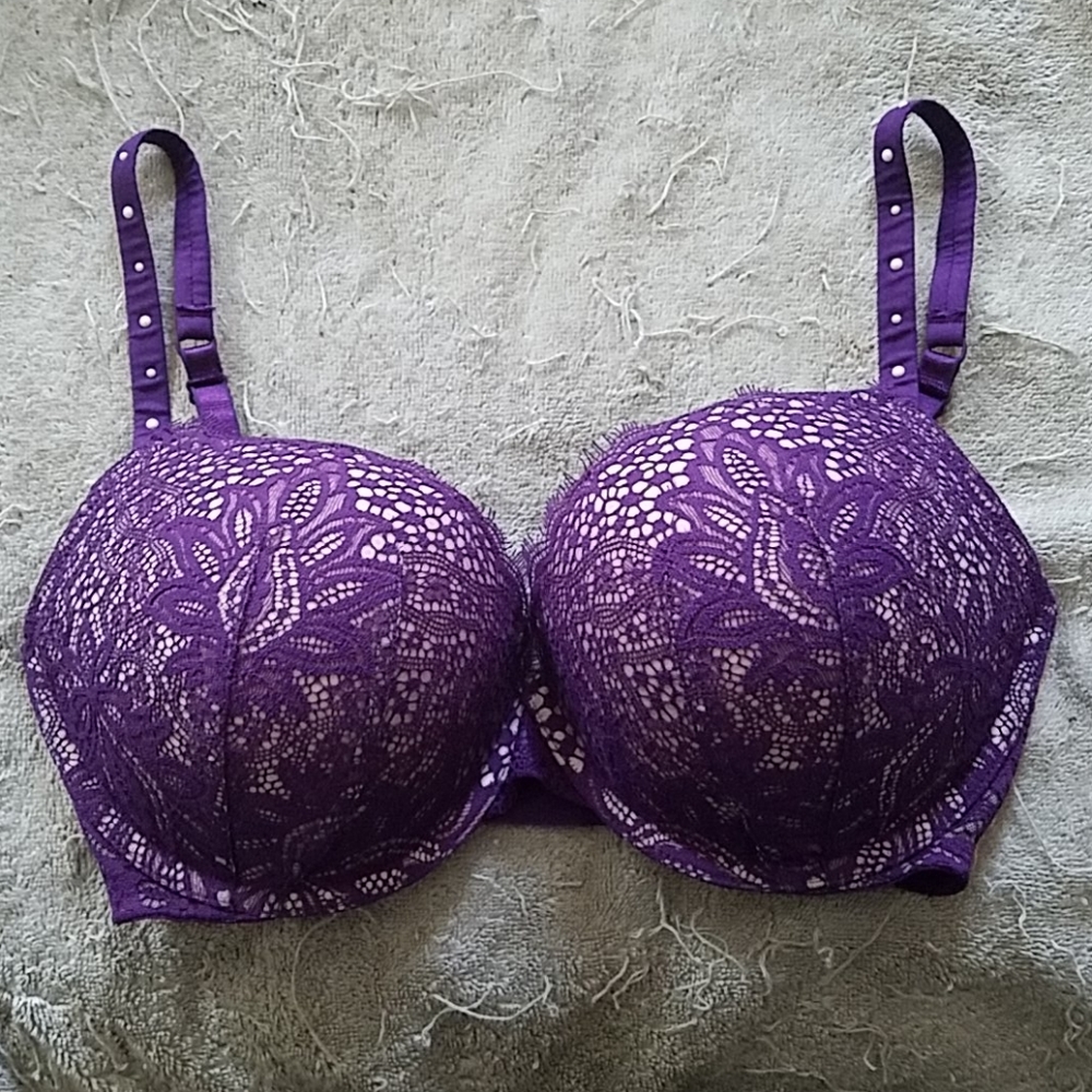 Victoria's Secret Very Sexy Pushup